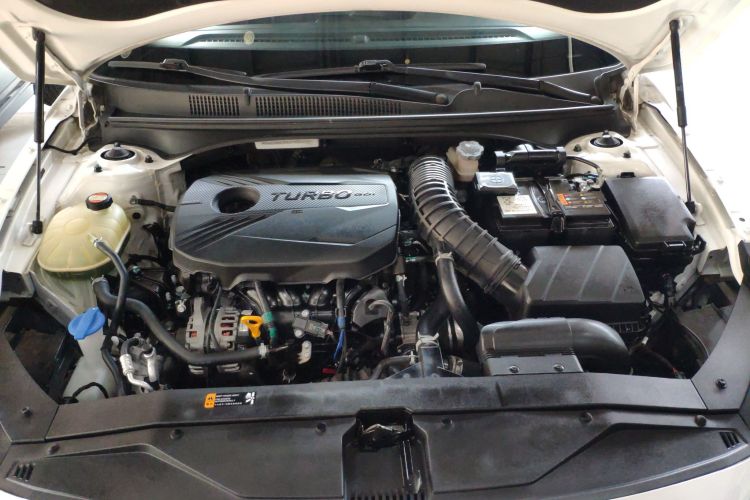 现代 菲斯塔 2019款 280TGDi 运动版 国VI机舱底盘24