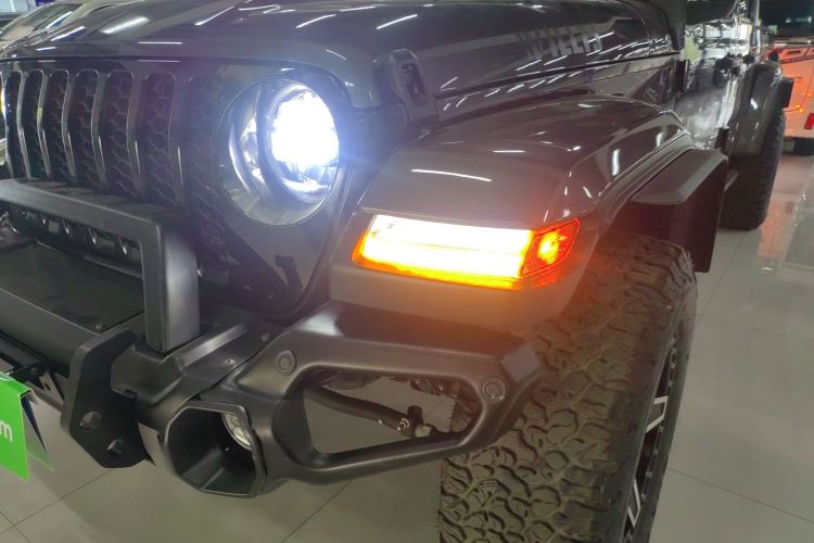 Jeep 角斗士 2022款 3.6L 先行版局部细节36