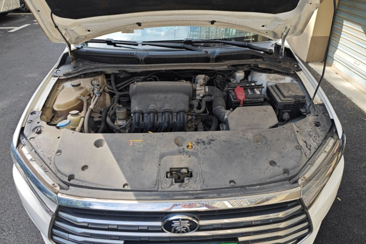 比亚迪 秦 2019款 1.5L 手动豪华型局部细节24