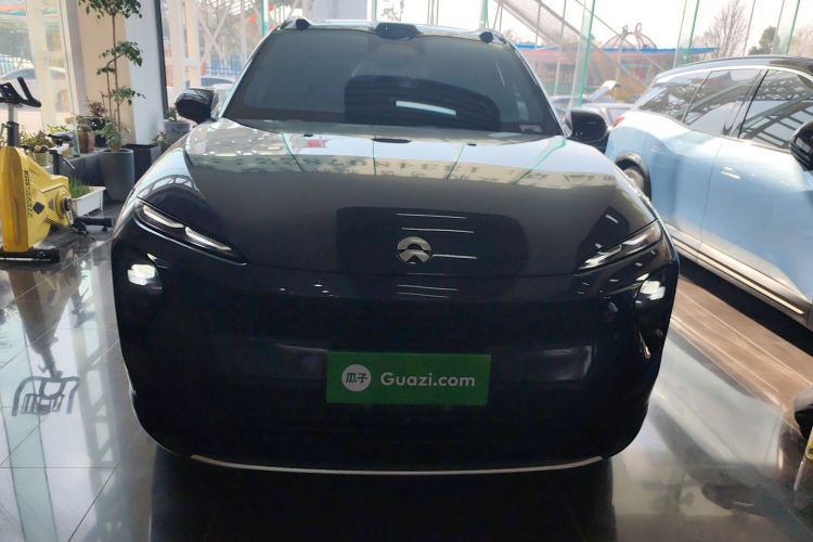 蔚来ES7 2022款 100kWh 首发版车身外观2