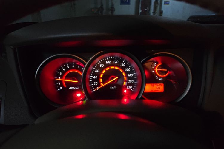 日产 轩逸 2012款 经典 1.6XE 手动舒适版中控内饰14