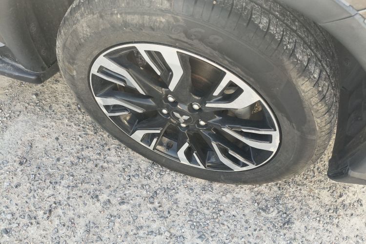 三菱 欧蓝德 2019款 2.0L 两驱畅享版 5座 国V车身外观10