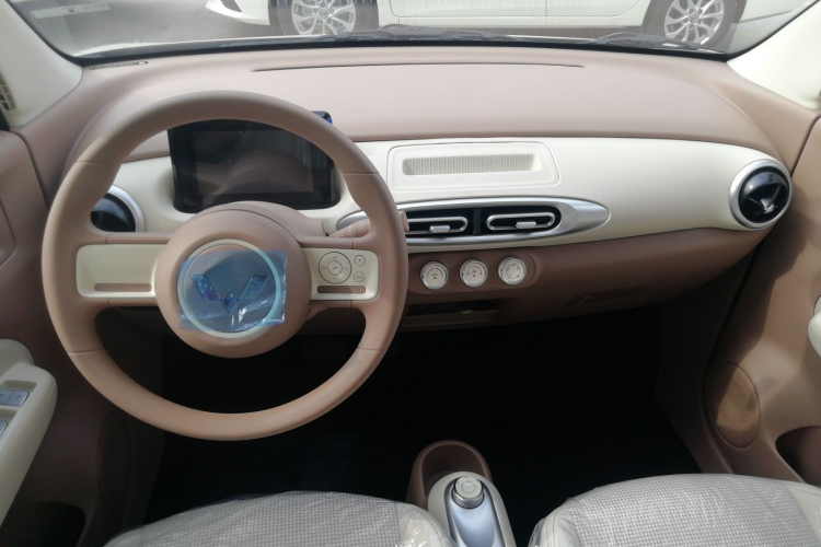 五菱汽车 宏光MINIEV 2025款 四门版 进阶款中控内饰12