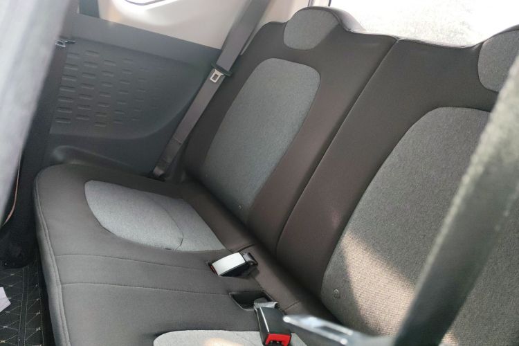 五菱汽车 宏光MINIEV 2022款 马卡龙臻享款 磷酸铁锂中控内饰7004