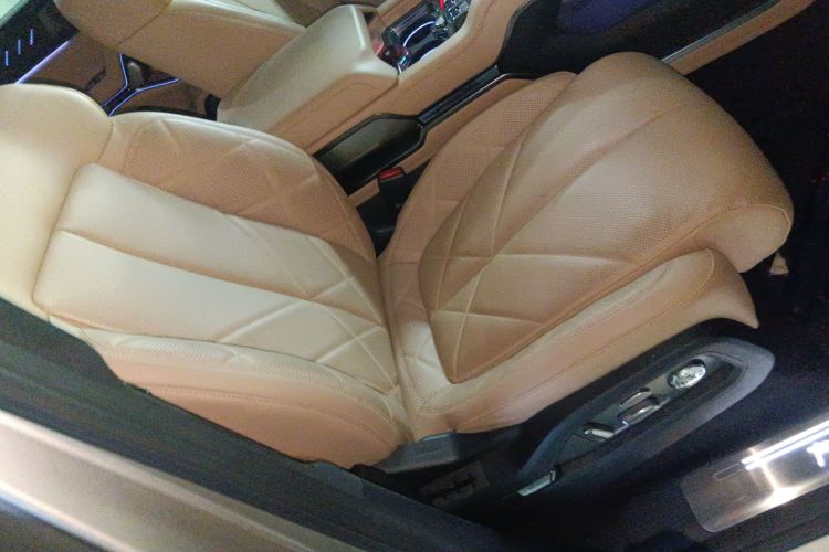 方程豹 豹8 2025款 智勇旗舰版 7座局部细节41