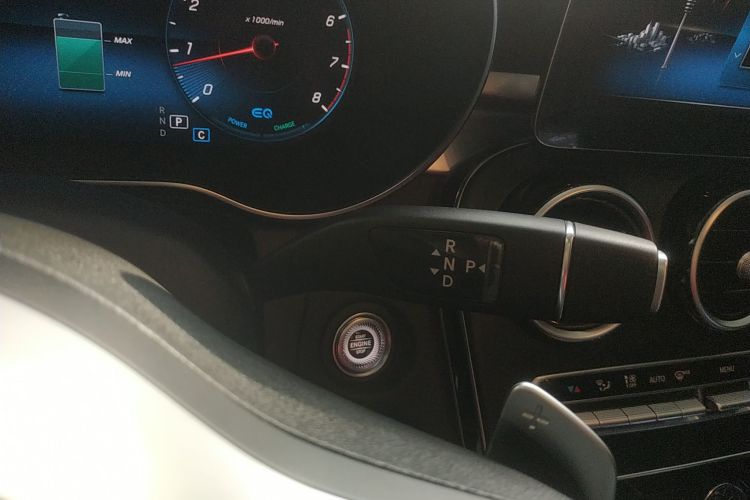 奔驰C级 2021款 C 260 L 运动星耀臻藏版中控内饰18