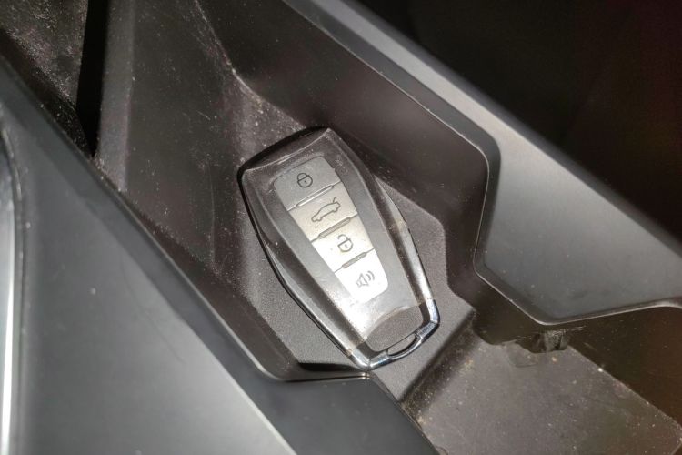 吉利几何A 2024款 410KM 出行版中控内饰7001