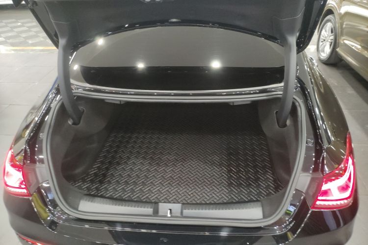 奔驰CLA AMG 2023款 AMG CLA 45 S 4MATIC+局部细节23