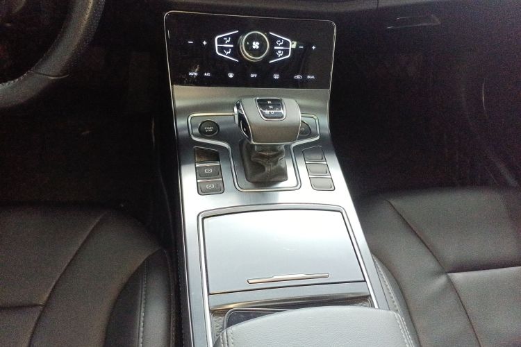 红旗H5 2022款 经典款 改款 1.8T 自动智联旗韵版局部细节18