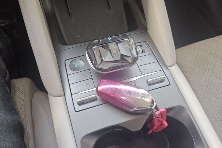 比亚迪 元UP 2024款 301KM 领先型中控内饰18