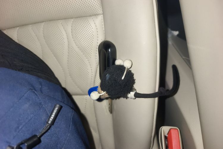 别克 昂科旗 2020款 28T 四驱Avenir艾维亚中控内饰7001