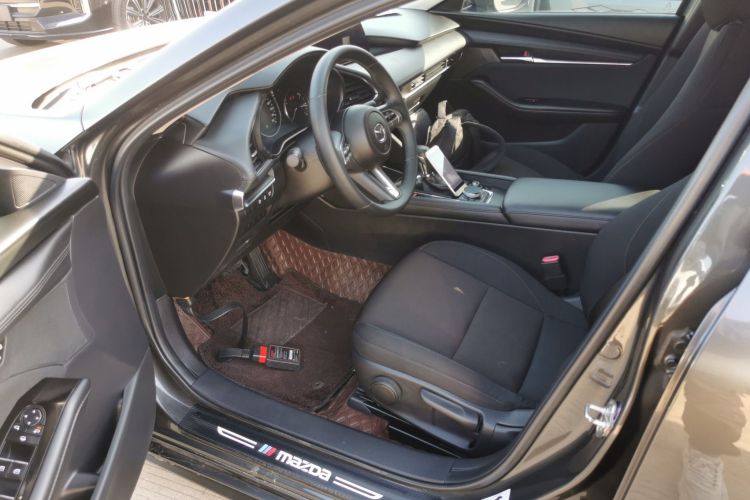 马自达3 昂克赛拉 2021款 2.0L 自动质炫版中控内饰19