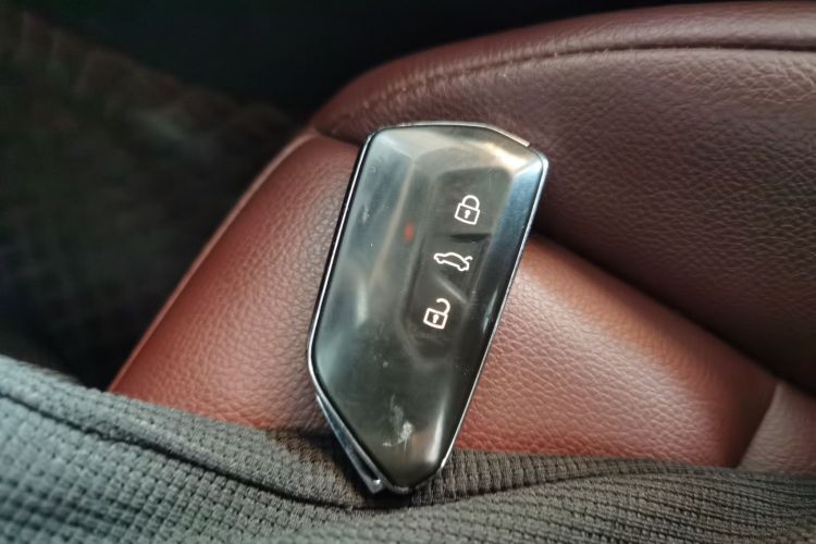 大众 高尔夫 2021款 280TSI DSG Pro中控内饰7001