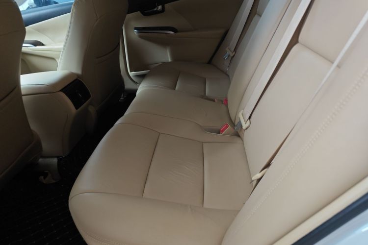 丰田 凯美瑞 2016款 2.0E 十周年纪念精英版中控内饰21