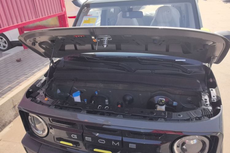 吉利银河 2025款 210km 熊猫骑士机舱底盘24