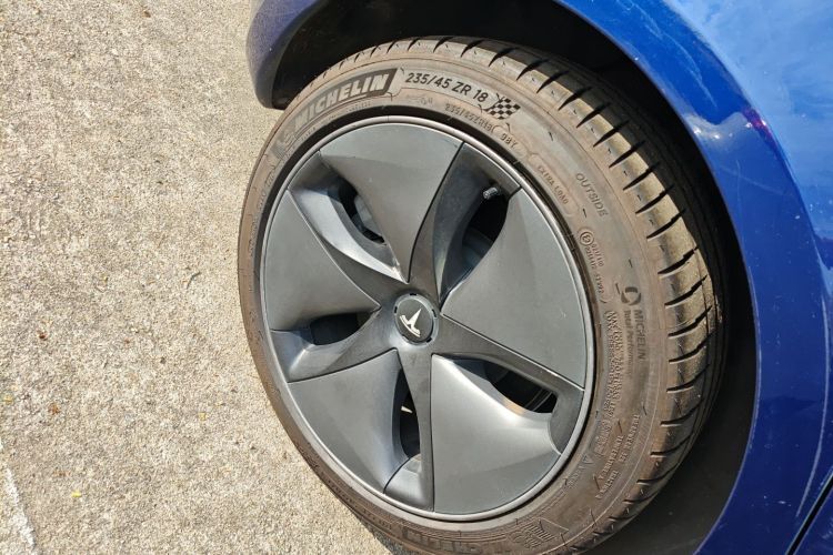 特斯拉 Model 3(进口) 2019款 长续航全轮驱动版车身外观6008