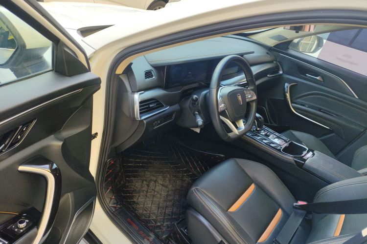 奔腾T77 2019款 230 TID 自动尊享型 国V中控内饰20