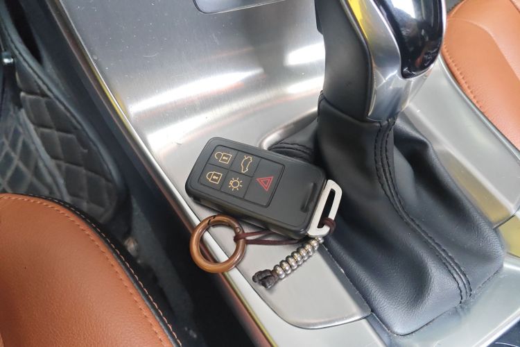 沃尔沃S60 2018款 S60L T3 智进进取版中控内饰11