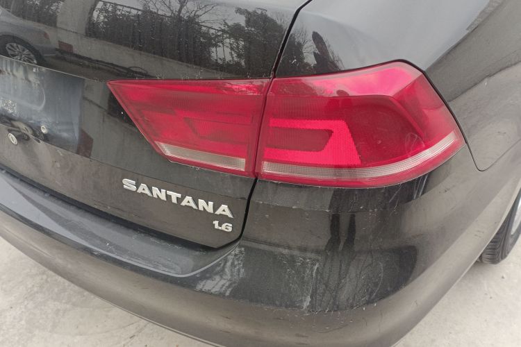 大众 桑塔纳 2015款 1.6L 自动风尚版车身外观9