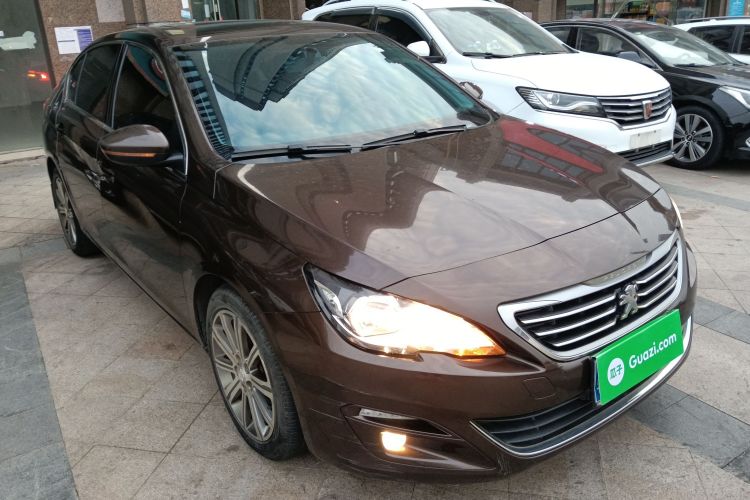 标致408 2014款 1.8L 自动豪华版车身外观3