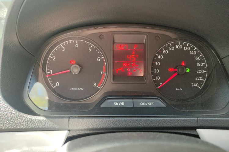 大众 捷达 2013款 1.6L 自动舒适型中控内饰14