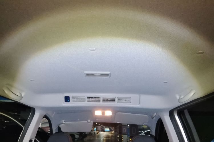 东风风光 风光380 2022款 1.5L 舒适型客车(钢板弹簧)5座中控内饰22