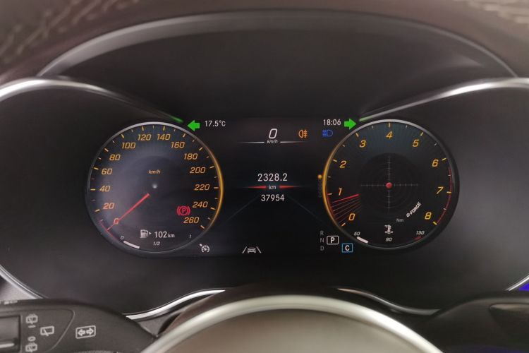 奔驰GLC 2022款 改款 GLC 300 L 4MATIC 动感型中控内饰14