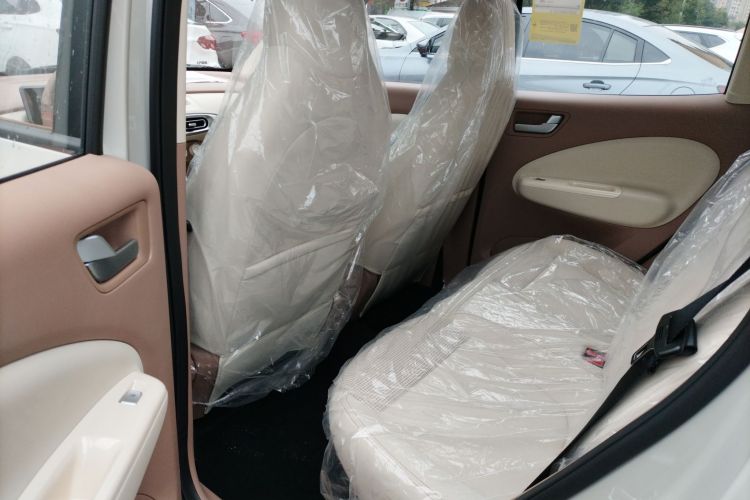 五菱汽车 宏光MINIEV 2025款 四门版 进阶款中控内饰21