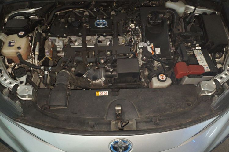 丰田 雷凌 2021款 双擎 1.8H E-CVT运动版局部细节24