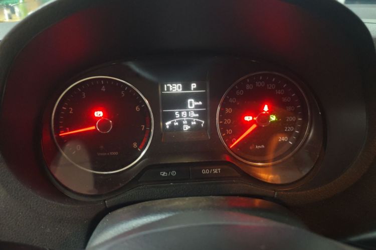 大众 Polo 2014款 1.6L 自动舒适版局部细节14