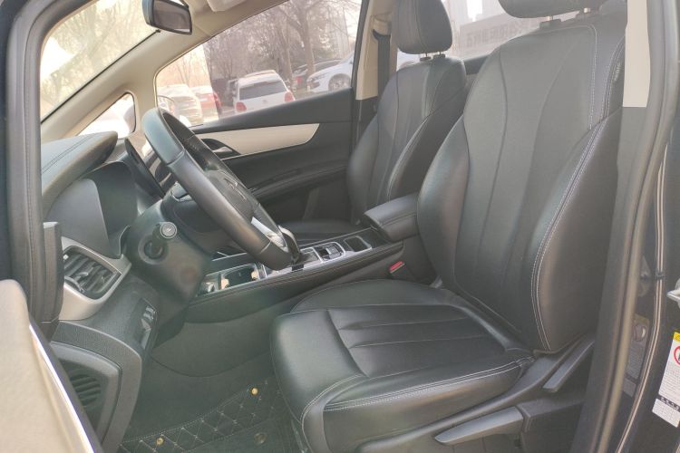 比亚迪 宋MAX 2021款 升级版 1.5T 自动豪华型 7座中控内饰19