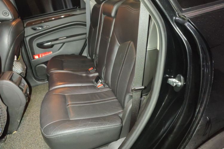 凯迪拉克SRX 2015款 3.0L 精英型中控内饰21