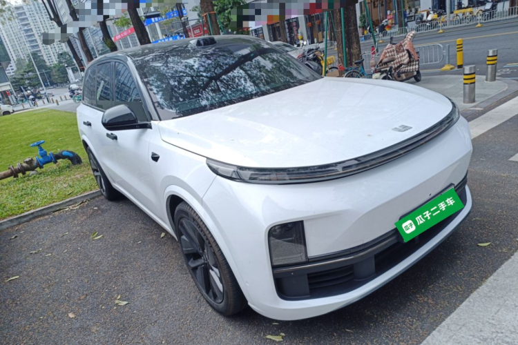 理想汽车 理想L9 2022款 Max车身外观3