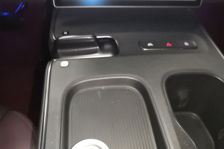 蔚来ET5 2024款 75kWh中控内饰18