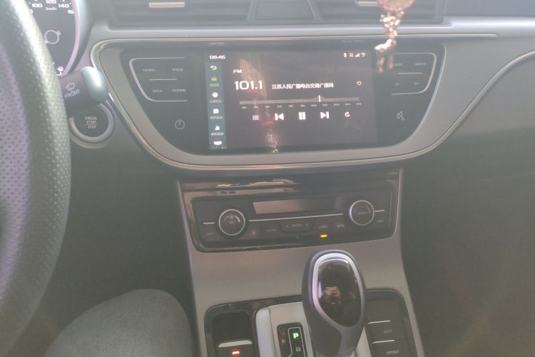 吉利汽车 帝豪GL 2017款 1.8L DCT精英型中控内饰16