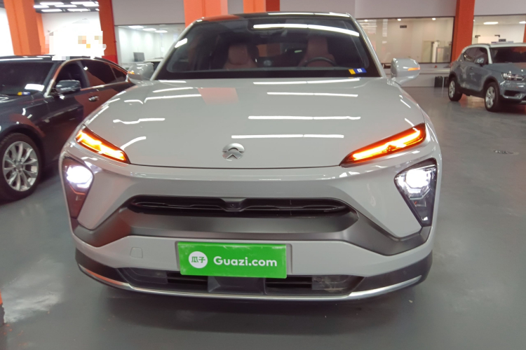 蔚来EC6 2020款 430KM 运动版车身外观2