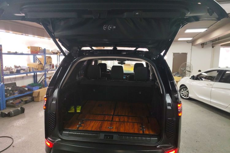 路虎 发现 2019款 3.0 SC V6 SE中控内饰23