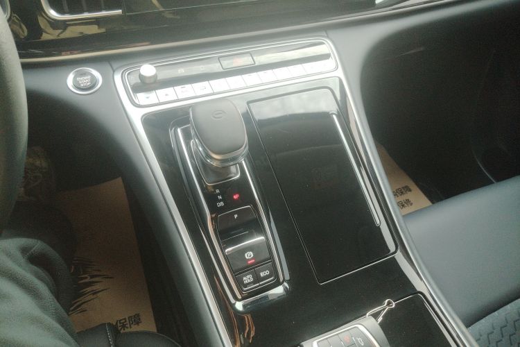 广汽传祺 传祺M8 2024款 领秀系列 390T 豪华版中控内饰18