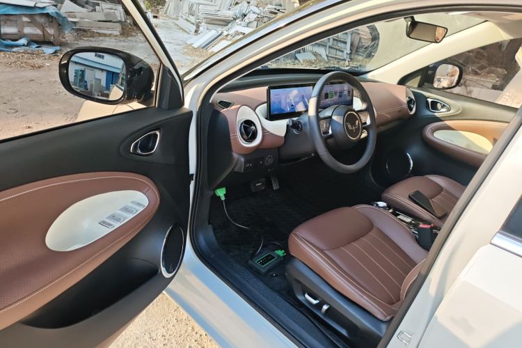 五菱汽车 五菱缤果 2023款 333km 灵犀互联款中控内饰20