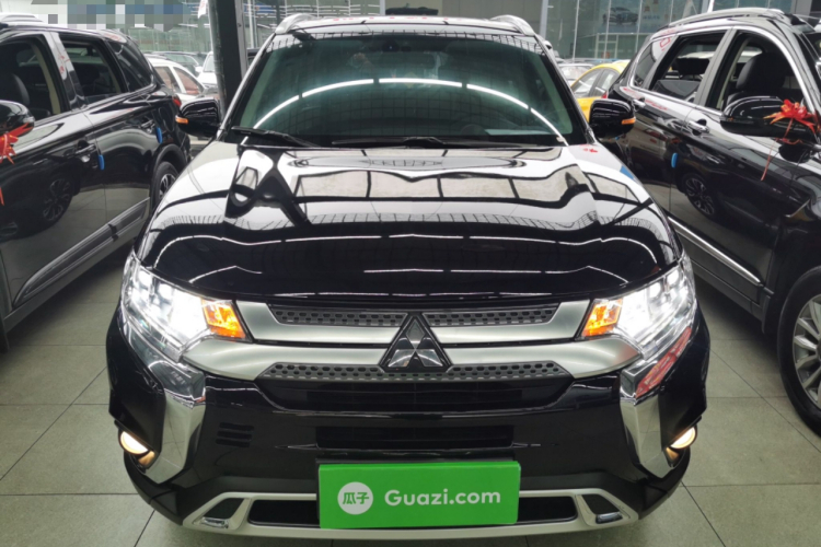 三菱 欧蓝德 2019款 2.4L 四驱致享版 5座 国VI车身外观6001