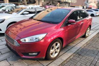 福特 福克斯 2015款 三厢 1.6L 手动舒适型