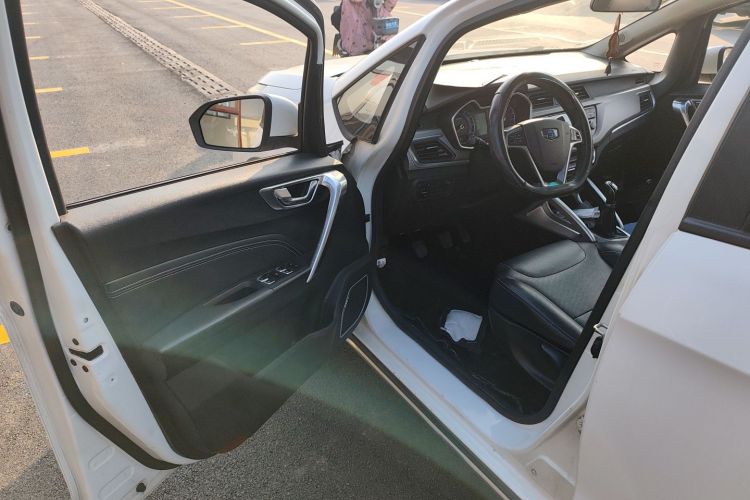 吉利汽车 远景X3 2017款 1.5L 手动尊贵型中控内饰7003