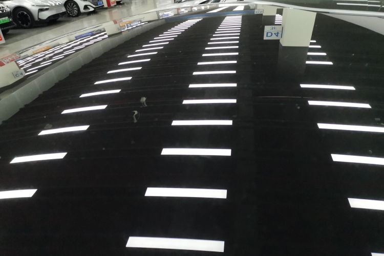 小鹏P7 2024款 P7i 550 Pro局部细节57