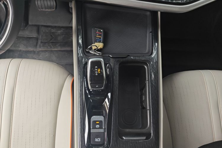 东风风神 奕炫MAX 2021款 1.5T 超酷潮爸版中控内饰18