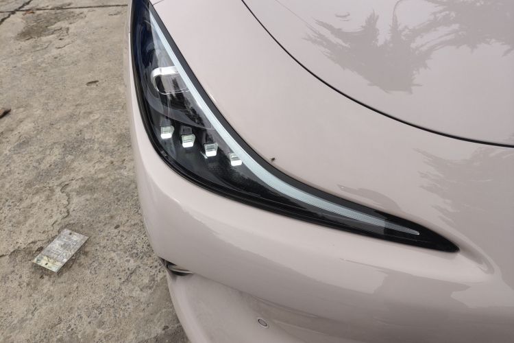 智己汽车 智己LS6 2025款 灵蜥智驾版车身外观8