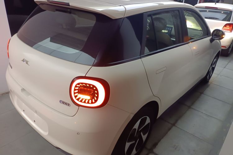 江淮钇为 钇为3 2023款 405km Air车身外观6005