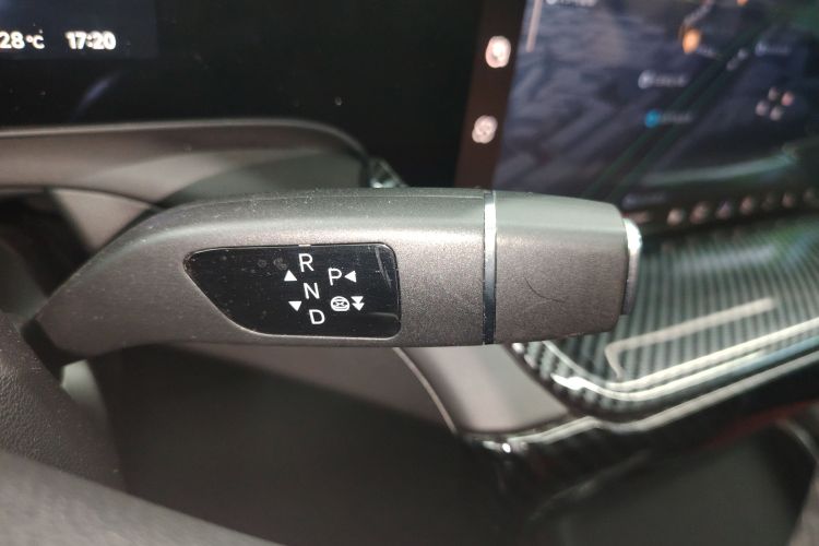 小鹏P7 2023款 P7i 702 Pro局部细节18