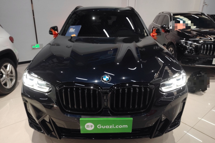 宝马X3 2023款 改款 xDrive30i 领先型 M曜夜套装车身外观2