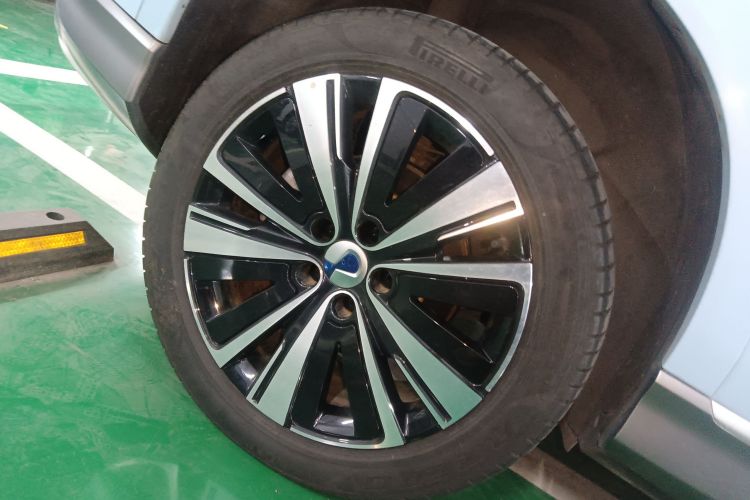 腾势N7 2023款 超长续航版车身外观6008