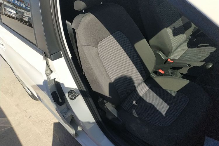 大众 桑塔纳 2019款 1.5L 手动风尚版 国VI中控内饰41